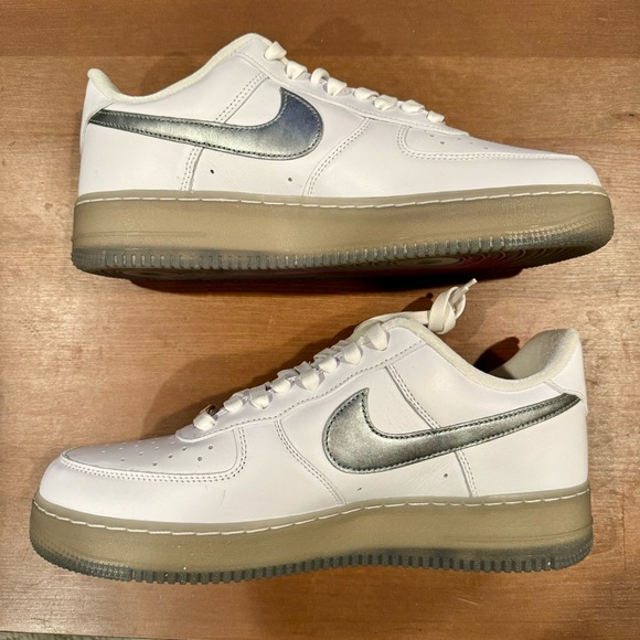 Nike Air Force 1 ‘07 PRM “White Metallic Silver” / Sz. 11 / DS (New) - Picture 3 of 7